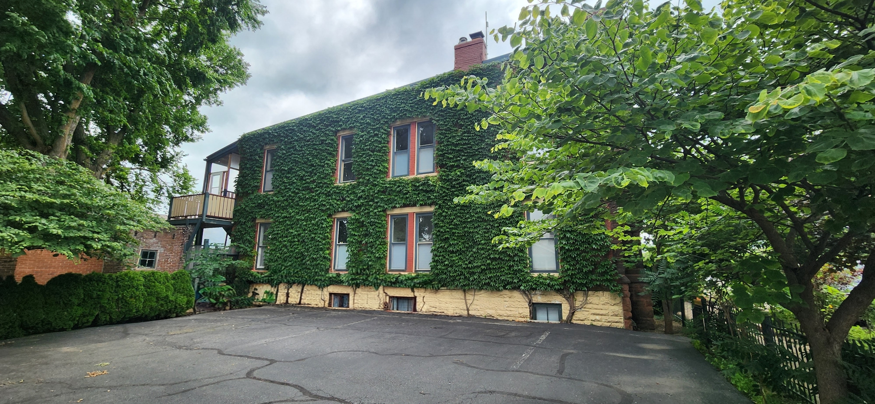 Property thumbnail image